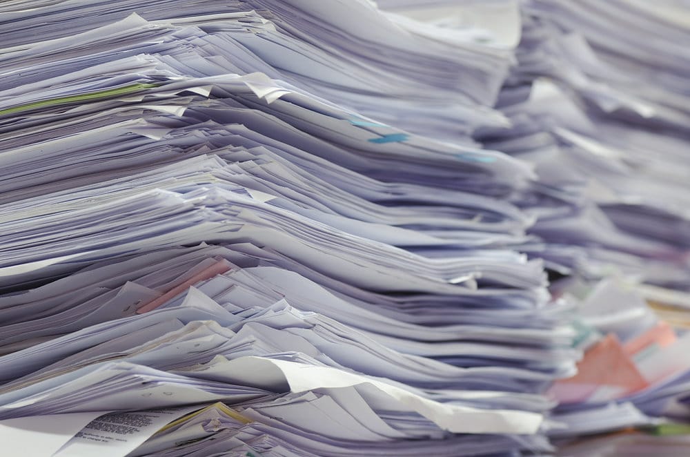 Feitjes over papier